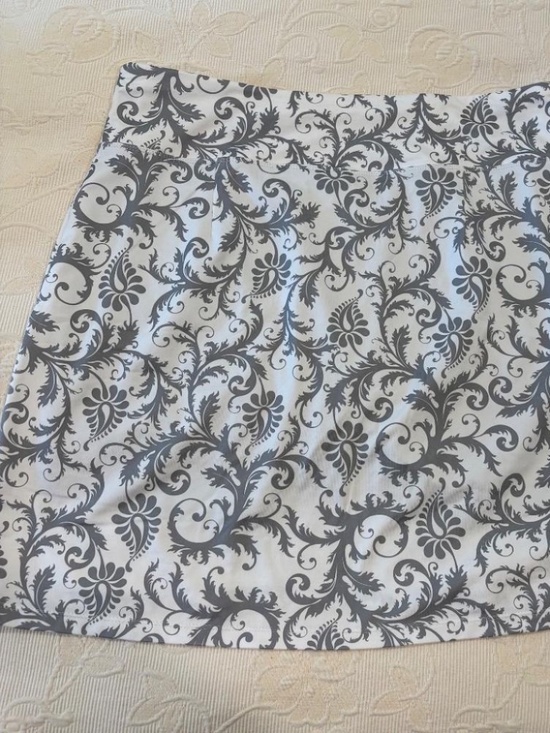 Seg'ments Luxe Dresses & Skirts - NWOT - Seg'ments Luxe Grey White Damask Floral Athletic Golf Tennis Skort XXL